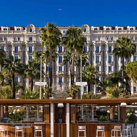 2p Avec Piscine A 150 M Proche Palais Apartment *